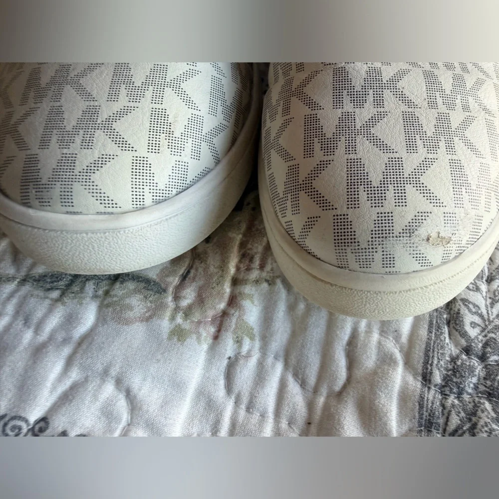 Michael Kors MK Monogram Slip On Sneakers Cream Logo Print Skate Shoes Womens 3